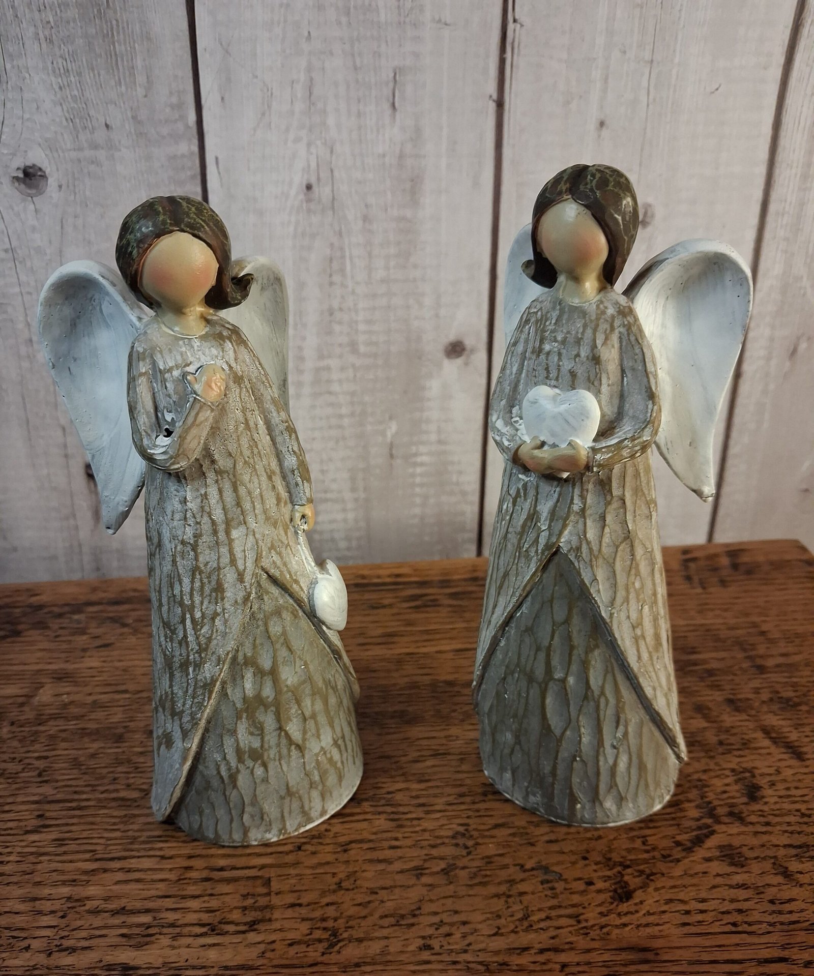 A Figurine Angel Design, 18cm 1 A Figurine Angel Design, 18cm